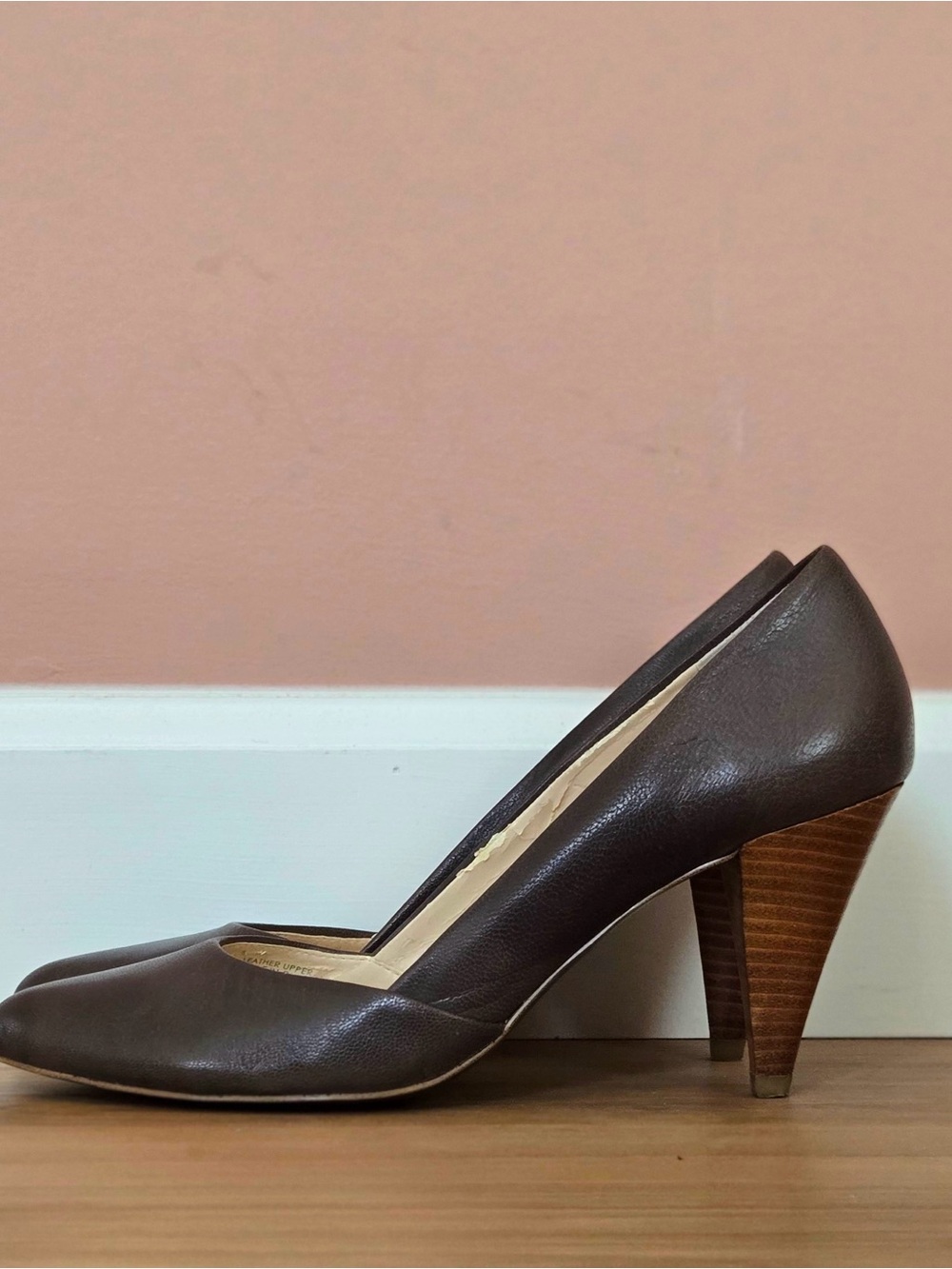 tahari | carla | leather pumps | rounded toe | pewter | cone heel | us 9